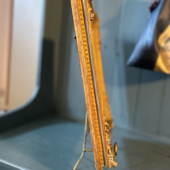 Signed “unknown” Vintage Framed Oil Painting, Girl With Big Eyes (Floral) - Picture 2 of 11